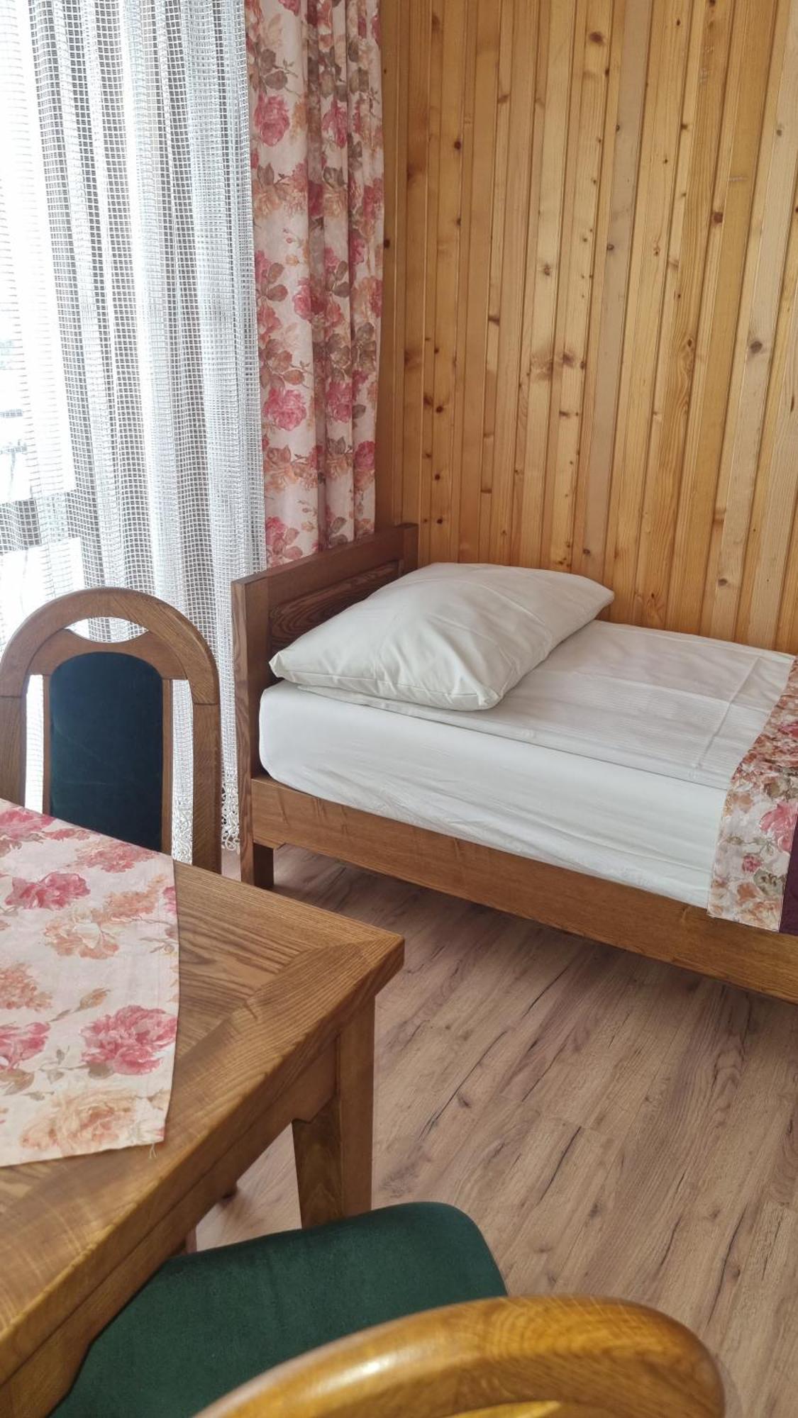 Dom Wypoczynkowy Jedrus Bialka Tatrzanska Room photo